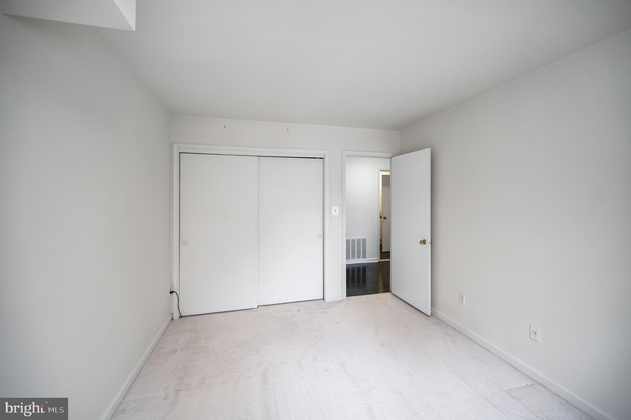 5902 B Queenston Street, Unit 505 Springfield, VA 22152 - Photo 19 of 36