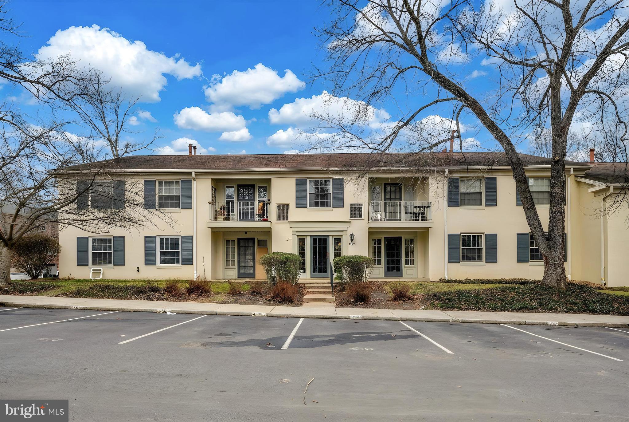 5902 B Queenston Street, Unit 505 Springfield, VA 22152 - Photo 3 of 36