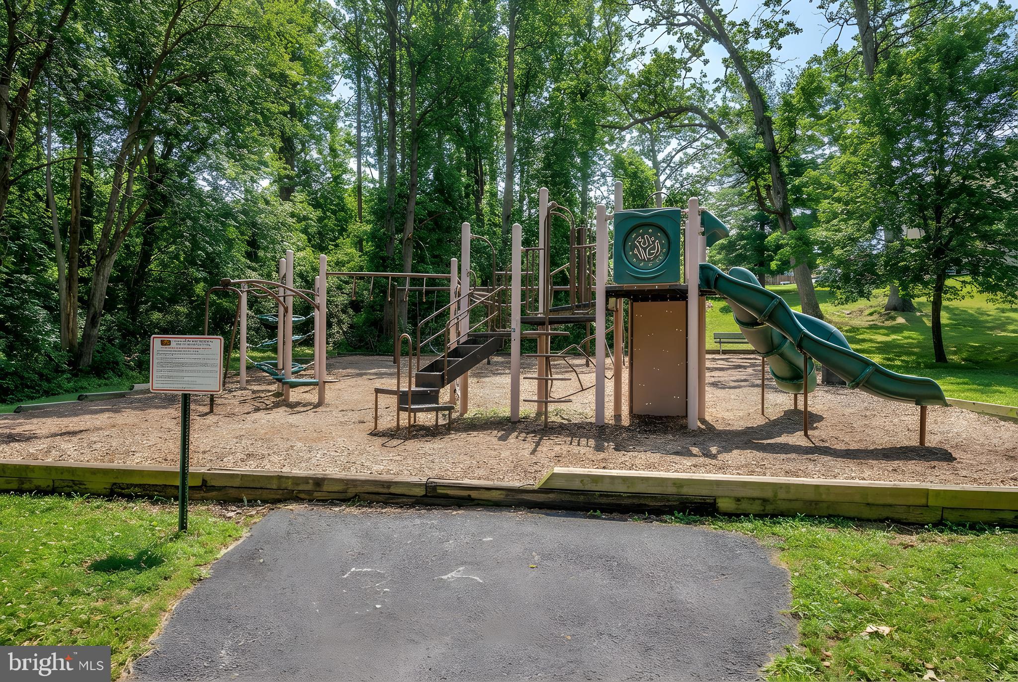 5902 B Queenston Street, Unit 505 Springfield, VA 22152 - Photo 32 of 36