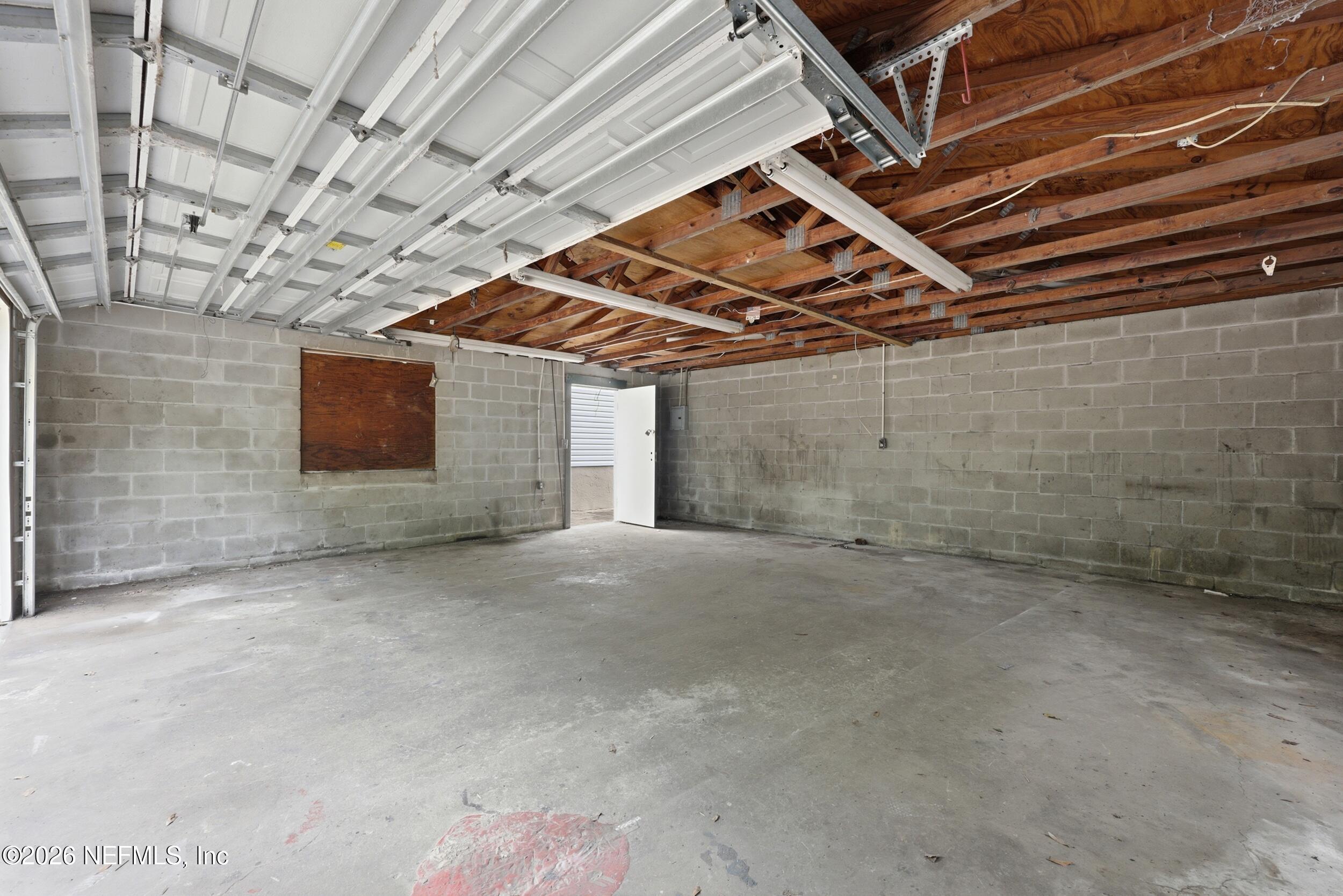 11315 Ramallah Road Jacksonville, FL 32219 - Photo 33 of 45 Garage