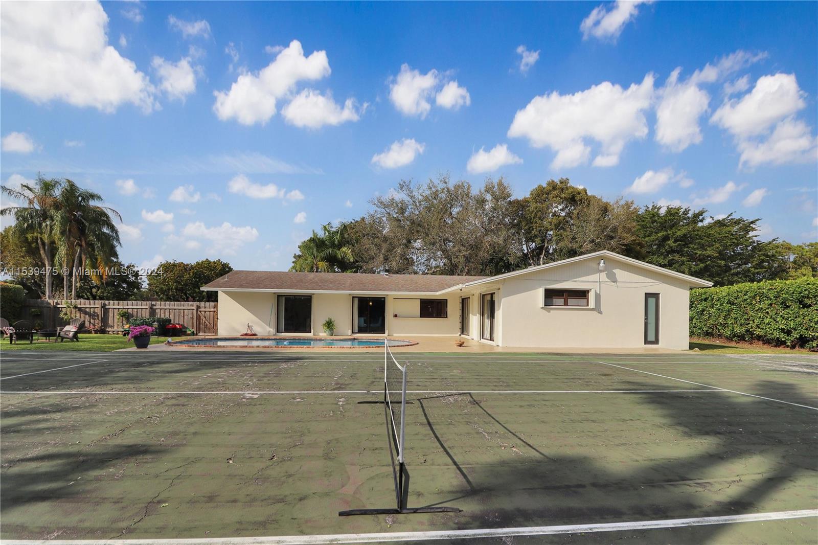 9740 Southwest 120th Street Miami, FL 33176 - Photo 35 of 38