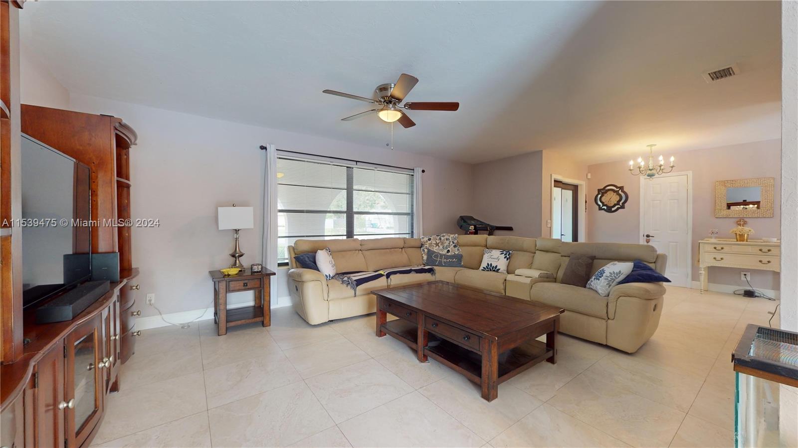 9740 Southwest 120th Street Miami, FL 33176 - Photo 8 of 38