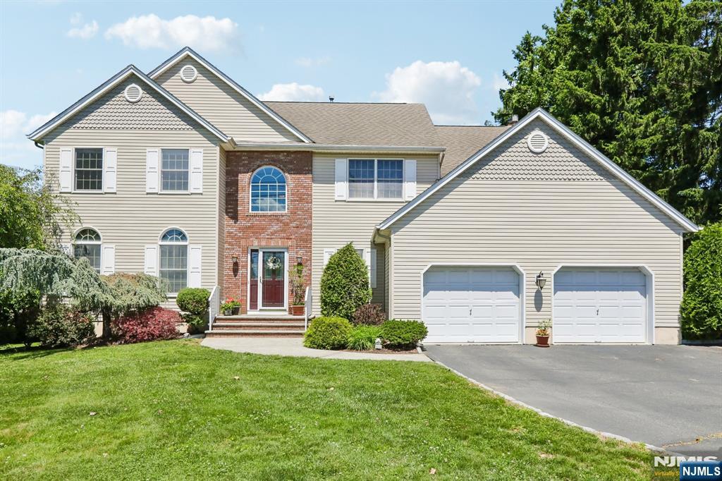 55 Sand Road Fairfield, NJ 07004 - Photo 1 of 30
