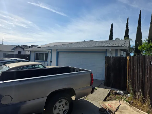 $460,000 | 1593 Blair Court, Manteca, CA 95336