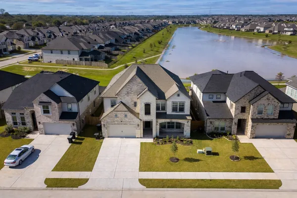 $610,000 | 2515 Red Hickory Drive, Katy, TX 77493