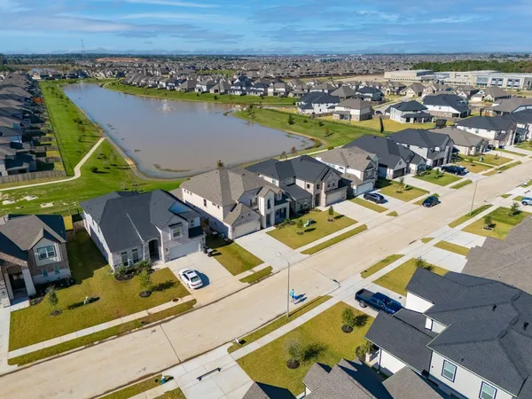 $610,000 | 2515 Red Hickory Drive, Katy, TX 77493