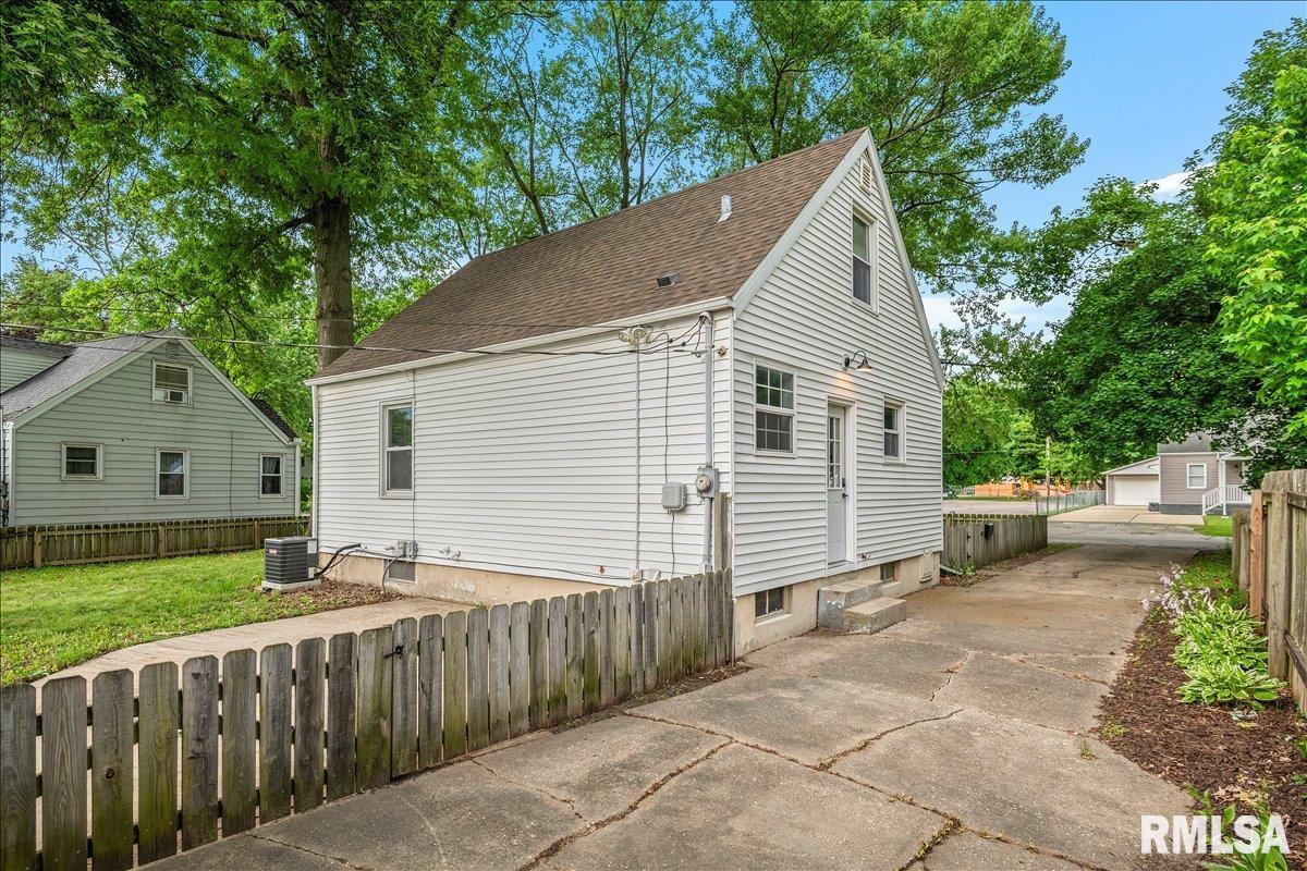 3516 Sherman Street Springfield, IL 62703 - Photo 27 of 31 Gallery Image 27