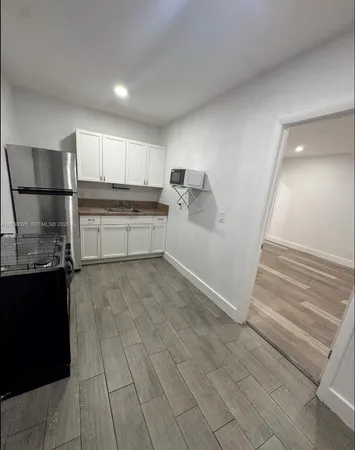 $2,000 | 5860 Northwest 193rd Street, Unit 1, Hialeah, FL 33015