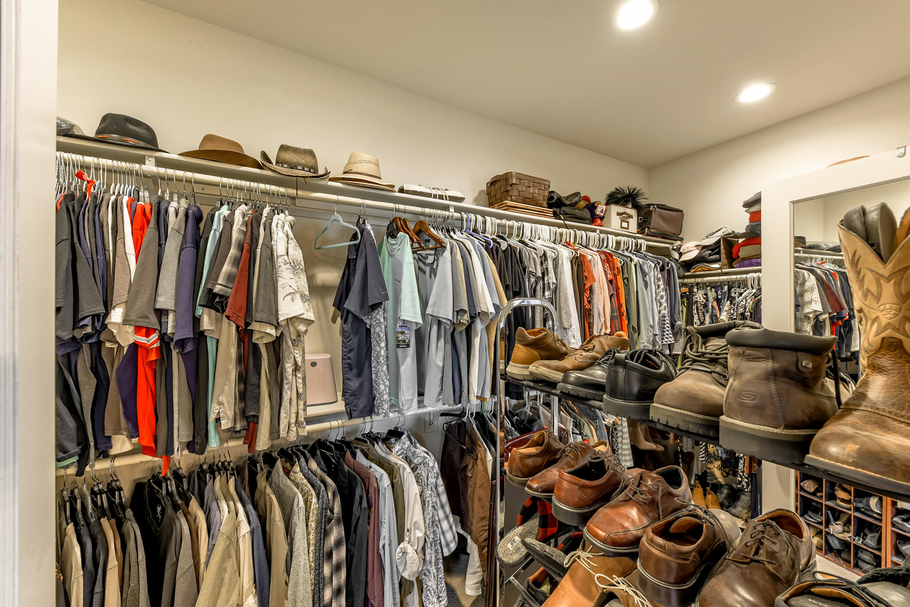 83164 Prairie Dunes Way Indio, CA 92203 - Photo 27 of 60 a view of walk in closet with clothes