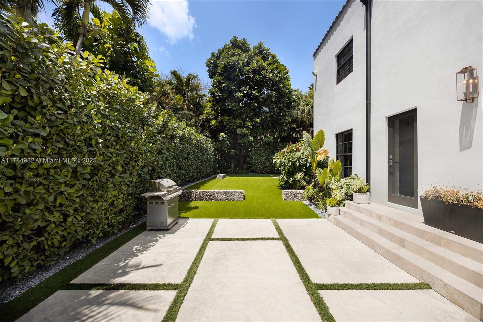 120 Morningside Drive Coral Gables, FL 33133 - Photo 29 of 34