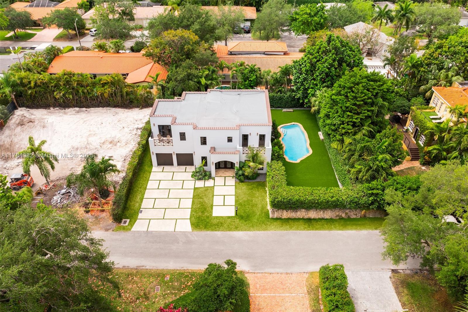 120 Morningside Drive Coral Gables, FL 33133 - Photo 31 of 34