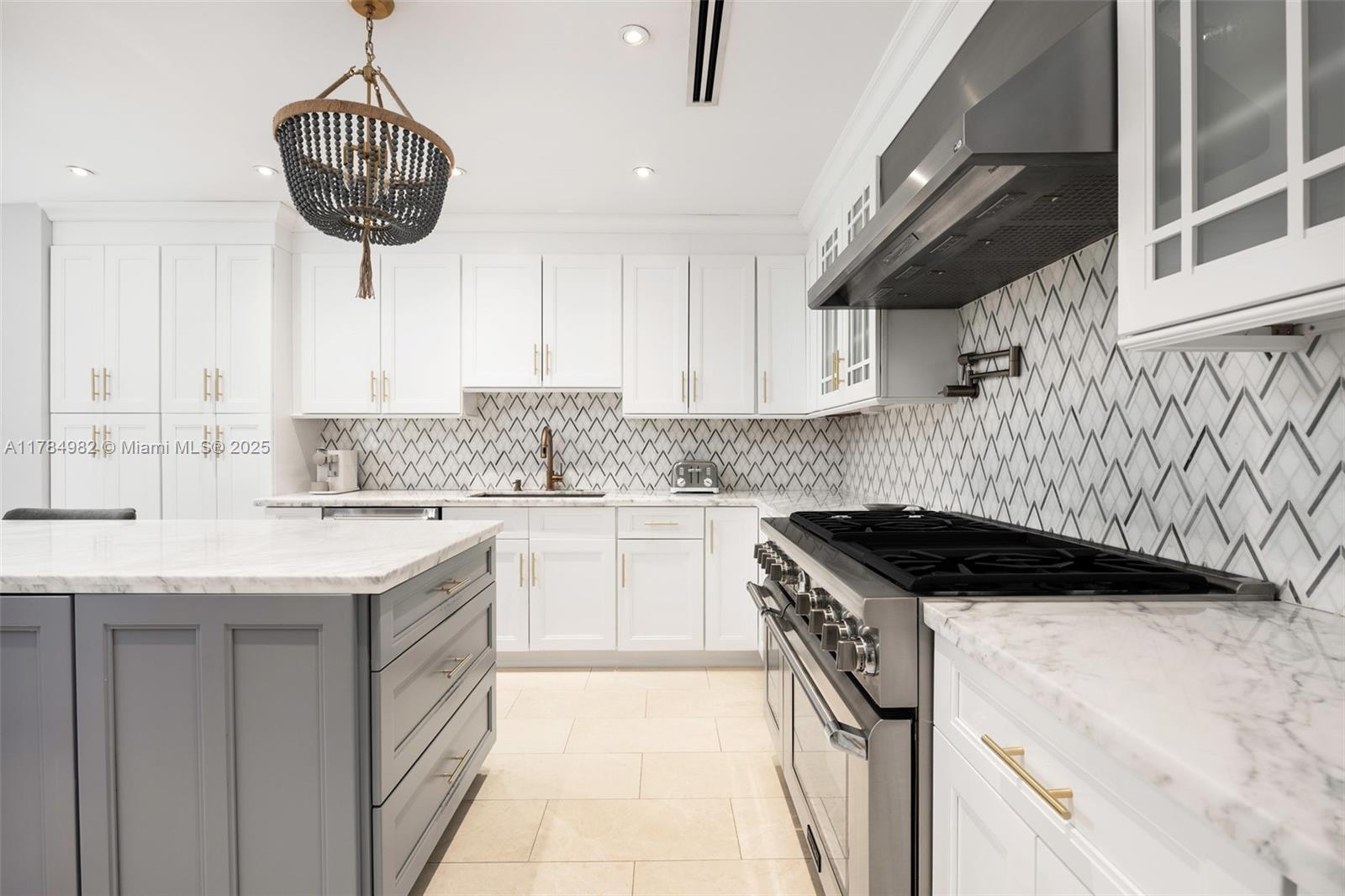 120 Morningside Drive Coral Gables, FL 33133 - Photo 9 of 34