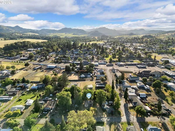 $205,000 | 381 Gregory Drive, Winston, OR 97496