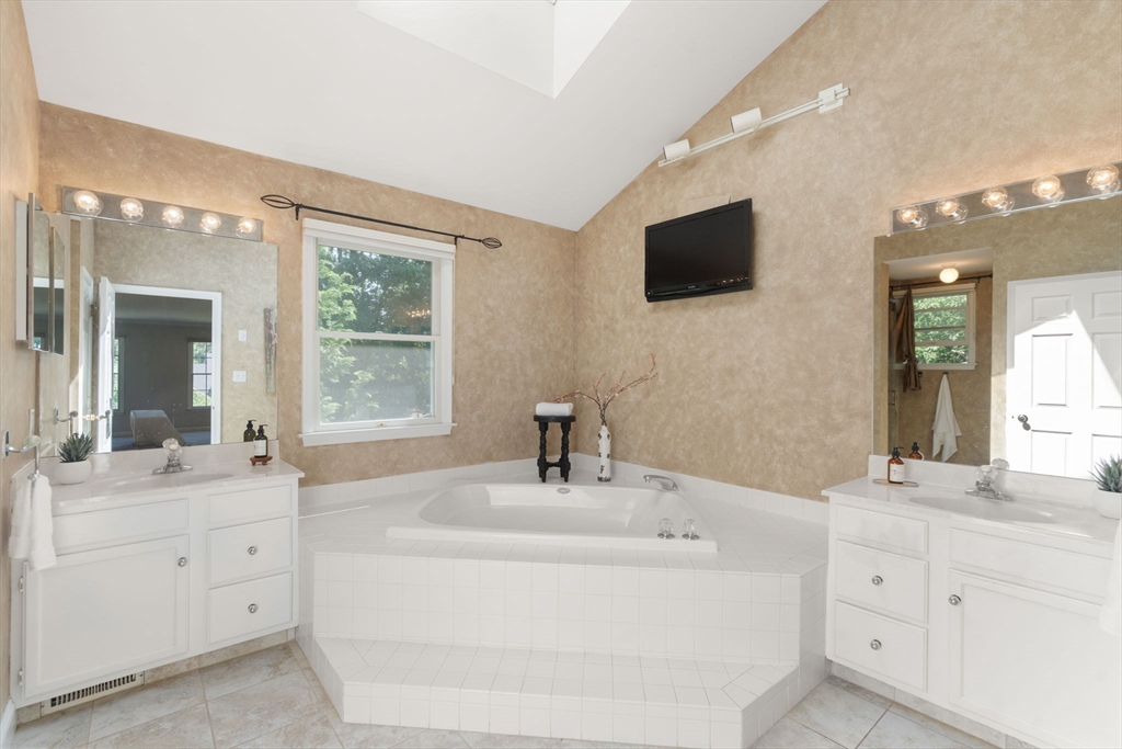 11 Firebrick Road Sharon, MA 02067 - Photo 18 of 32