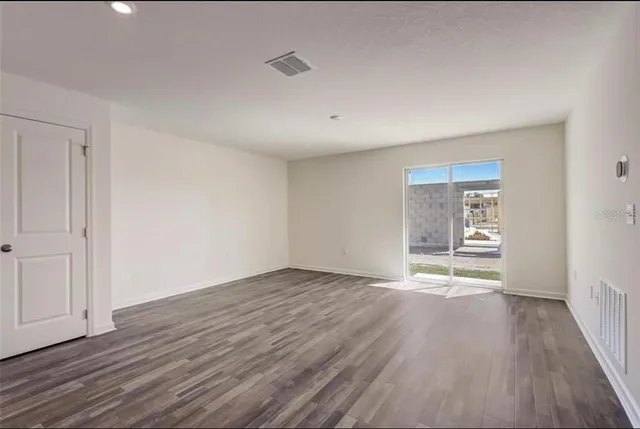 $2,000 | 2329 Oklahoma Drive, Sumterville, FL 33585