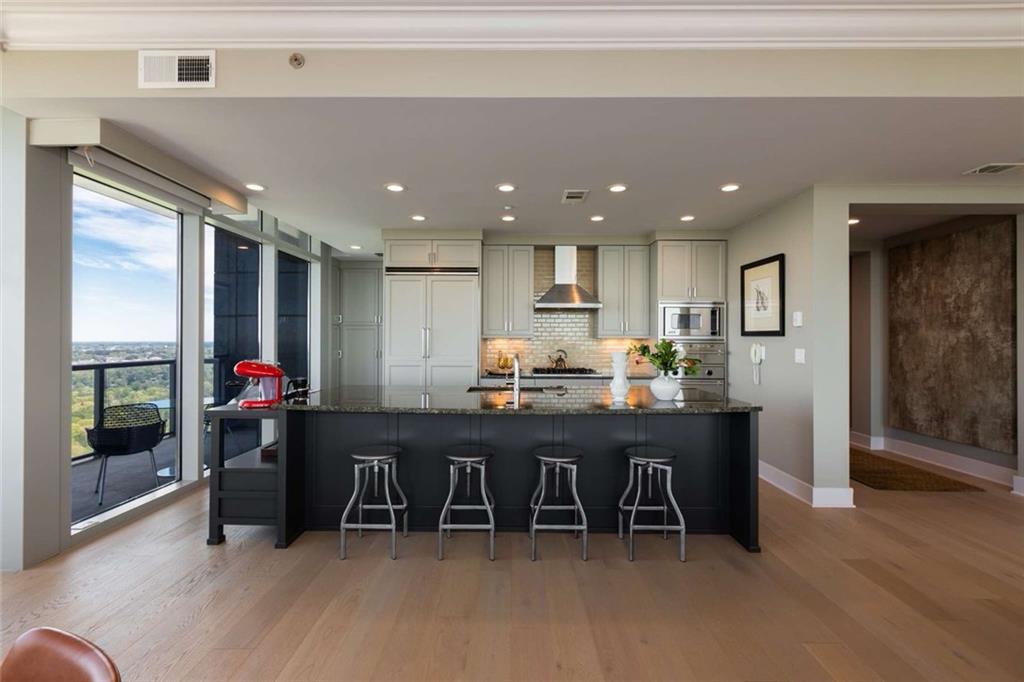 3630 Peachtree Road Northeast, Unit 3207 Atlanta, GA 30326 - Photo 8 of 55