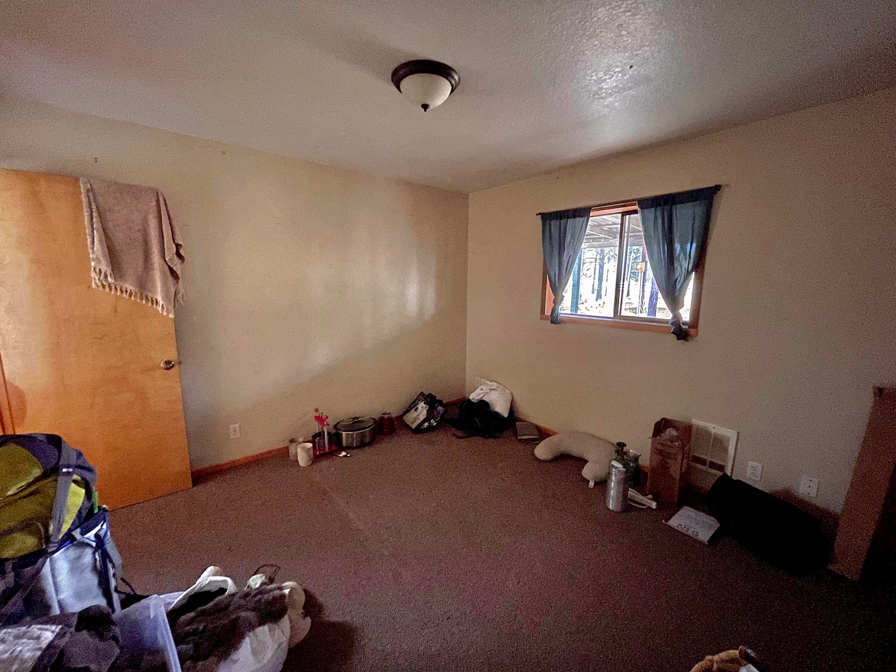 16905 Cagle Road La Pine, OR 97739 - Photo 5 of 23 IMG_3981