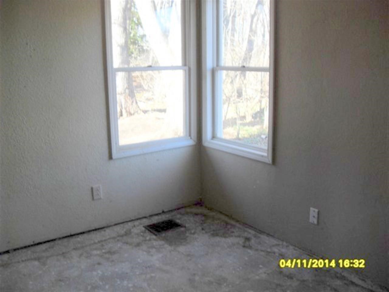 1823 Bashor Road Goshen, IN 46526 - Photo 5 of 11 Gallery Image 5
