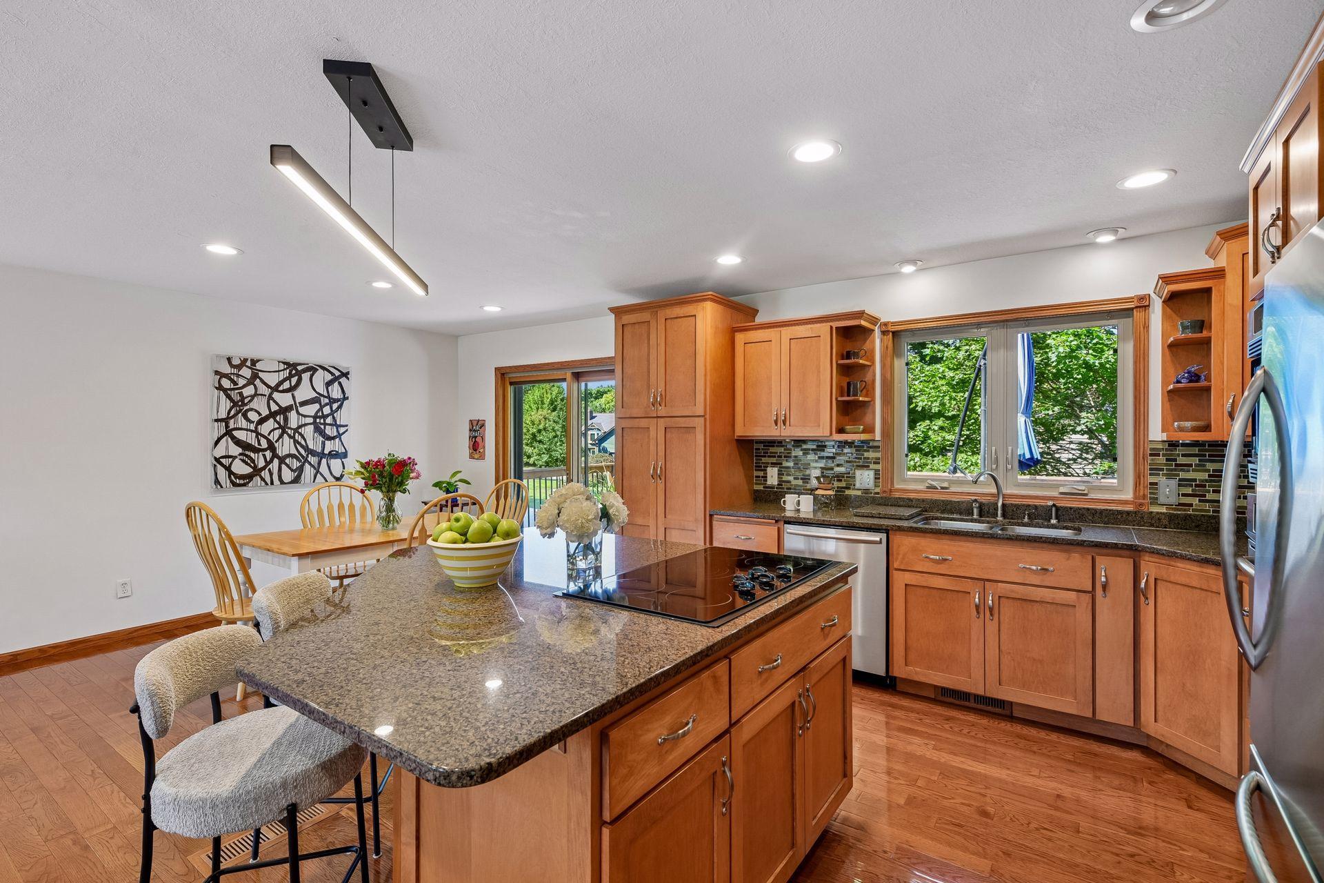 7011 Eagle Ridge Eden Prairie, MN 55346 - Photo 14 of 46 Gallery Image 14
