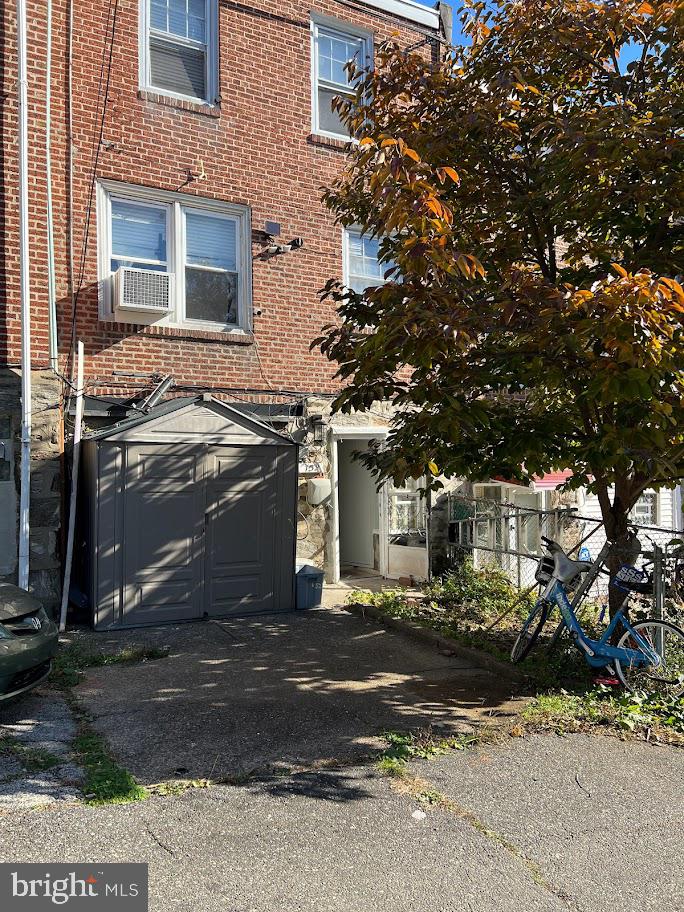 152 Normandy Road Upper Darby, PA 19082 - Photo 12 of 16 Private Parking Space