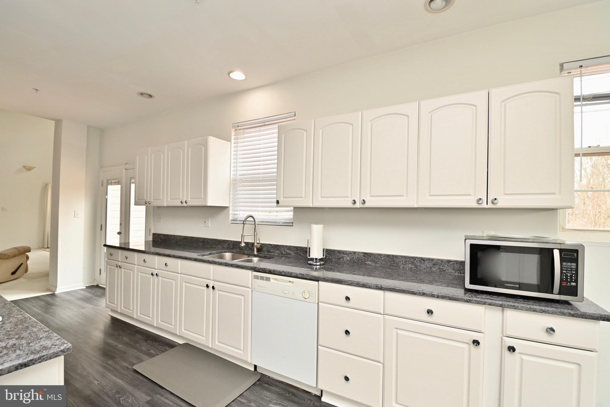 11105 Riverview Road Fort Washington, MD 20744 - Photo 22 of 49 Kitchen