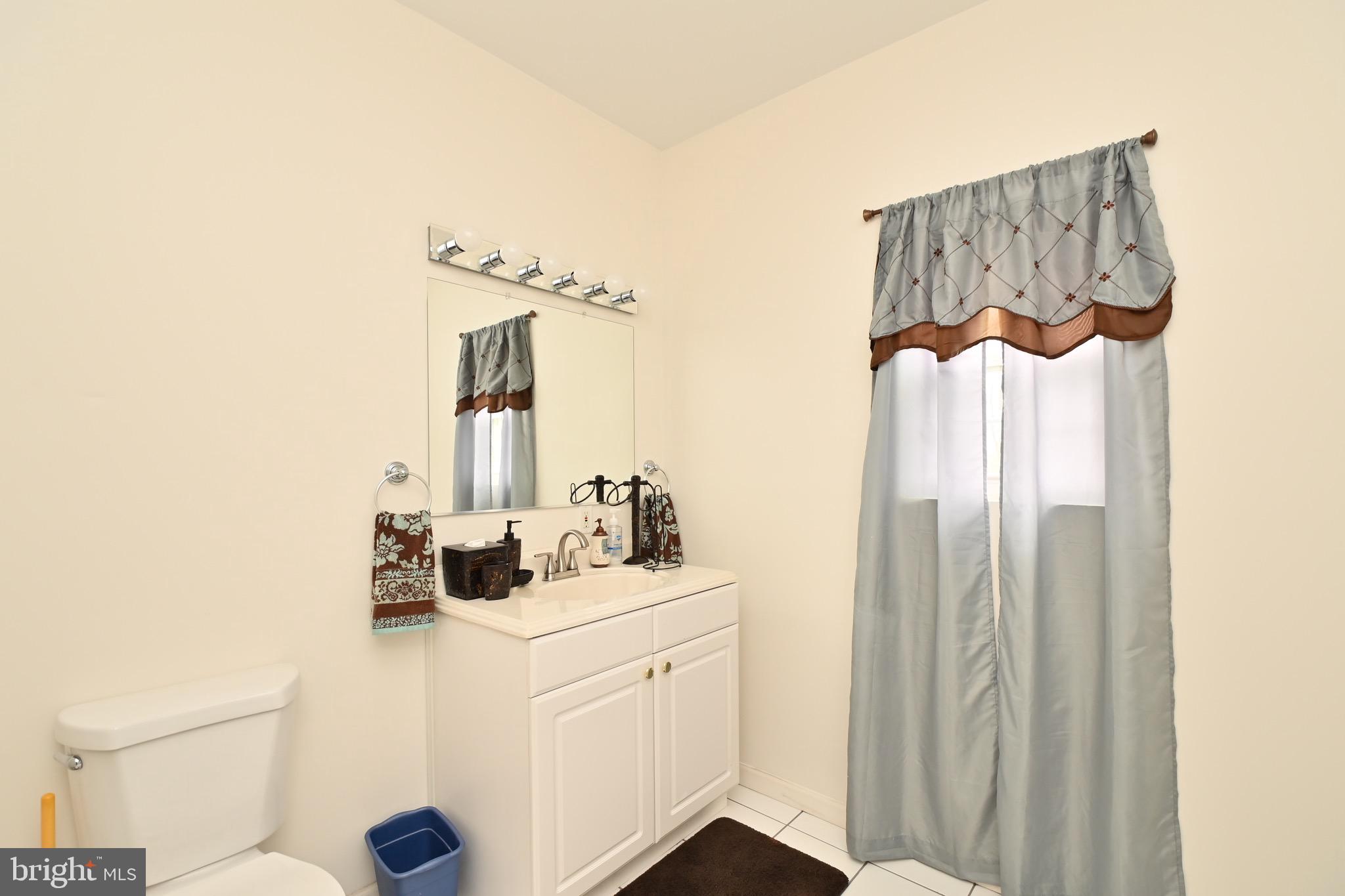 11105 Riverview Road Fort Washington, MD 20744 - Photo 25 of 49 Powder Room