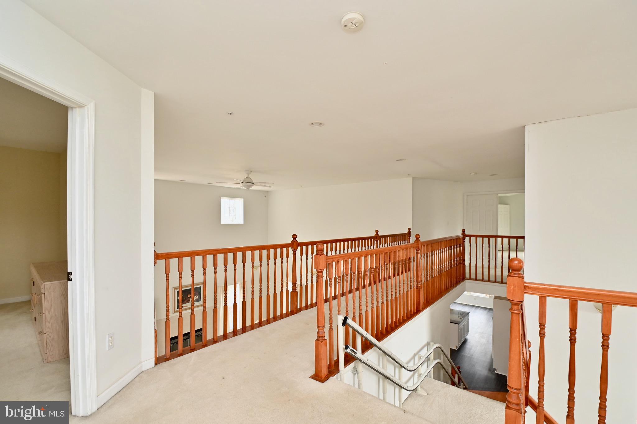 11105 Riverview Road Fort Washington, MD 20744 - Photo 29 of 49 Upper Hallway