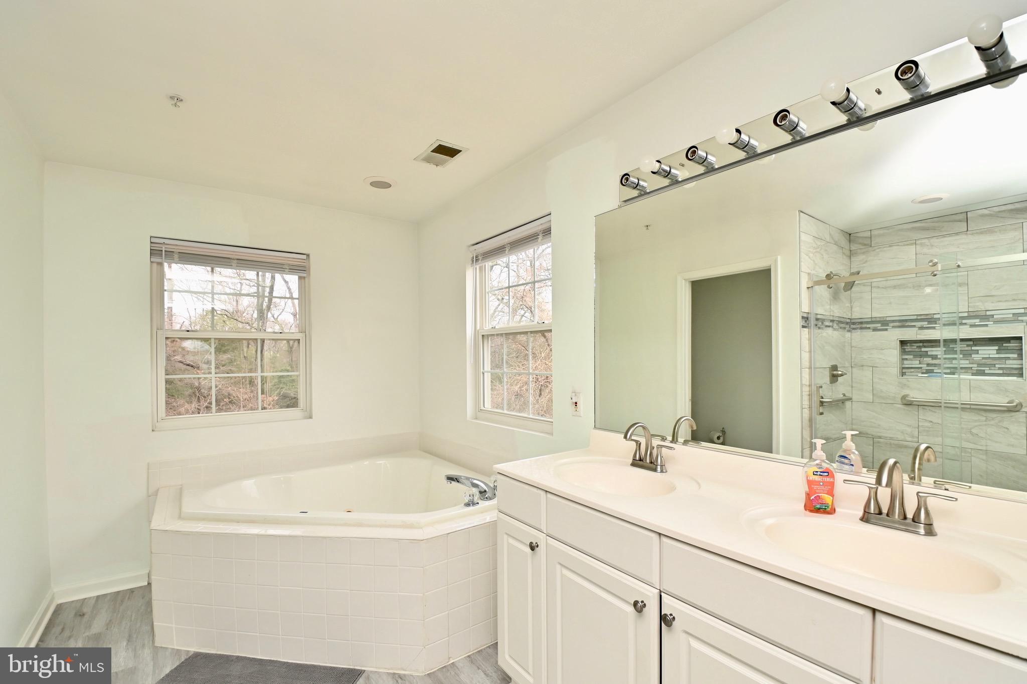 11105 Riverview Road Fort Washington, MD 20744 - Photo 44 of 49 Master Bath