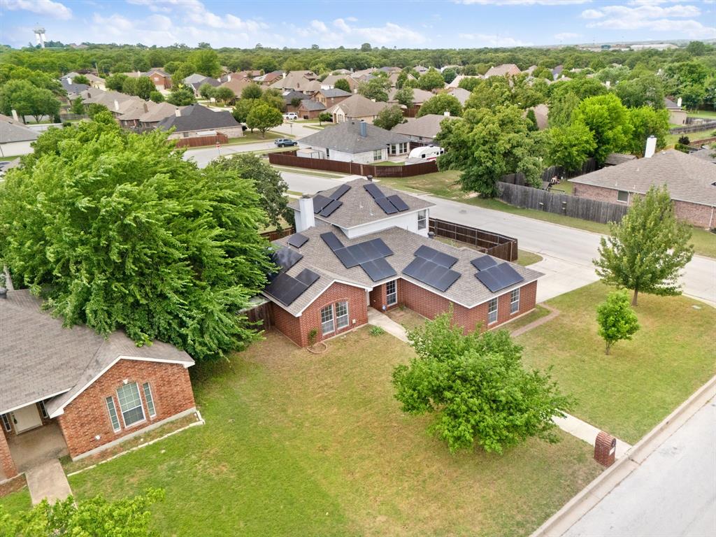 633 Madeline Court Azle, TX 76020 - Photo 33 of 35