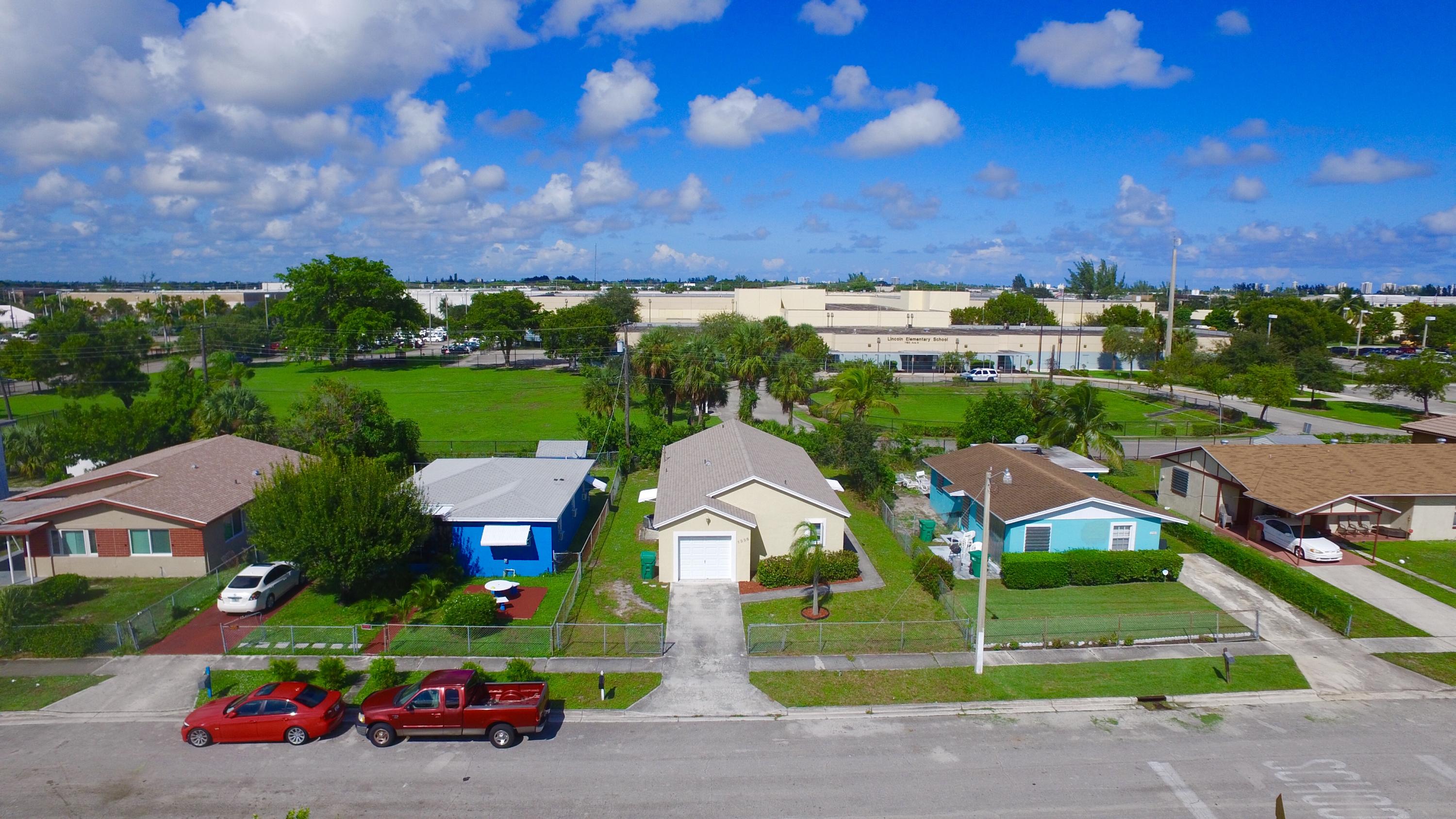 1336 West 10th Street Riviera Beach, FL 33404 - Photo 29 of 97 fullsizeoutput_13797