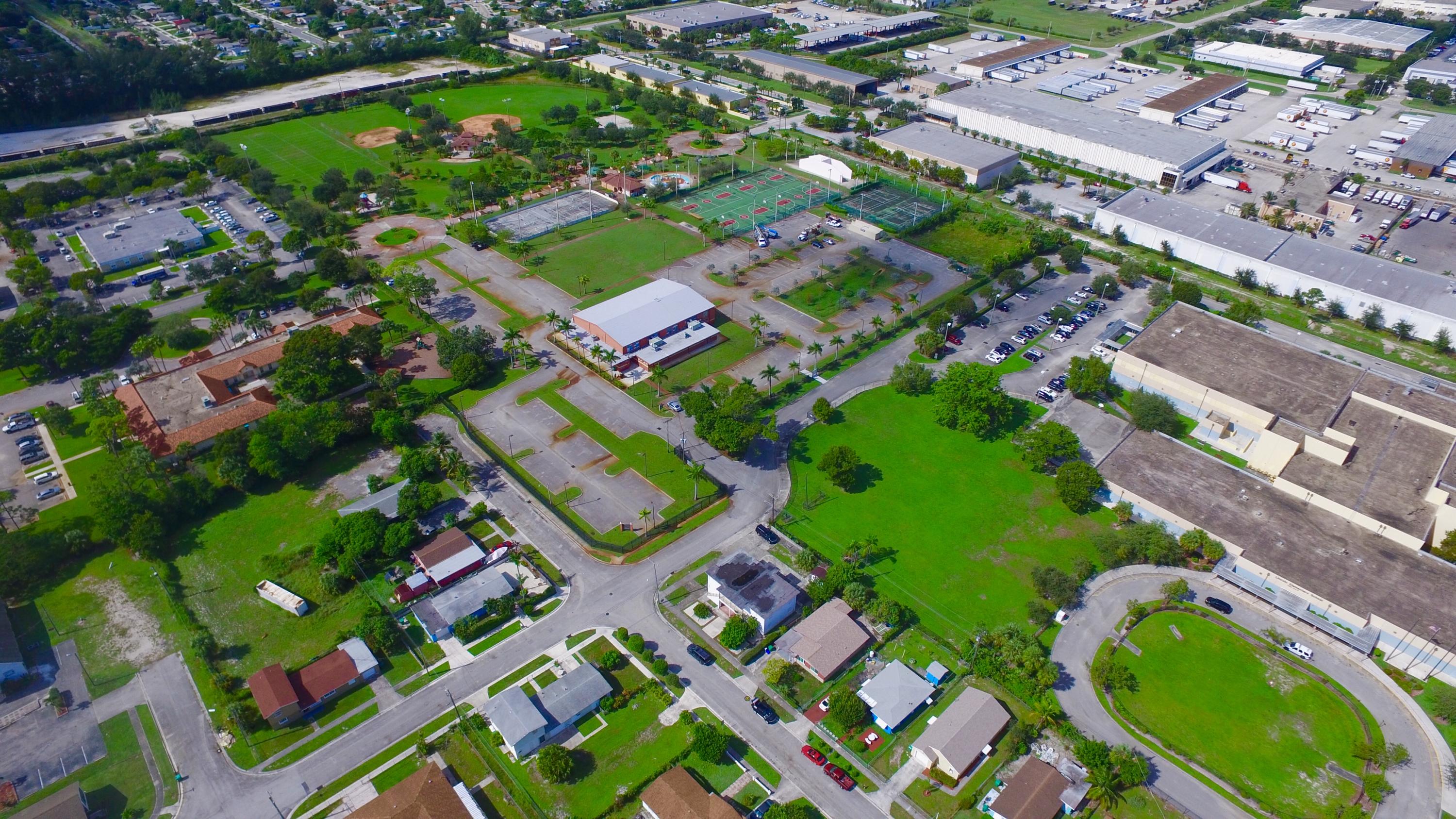 1336 West 10th Street Riviera Beach, FL 33404 - Photo 67 of 97 fullsizeoutput_137a0