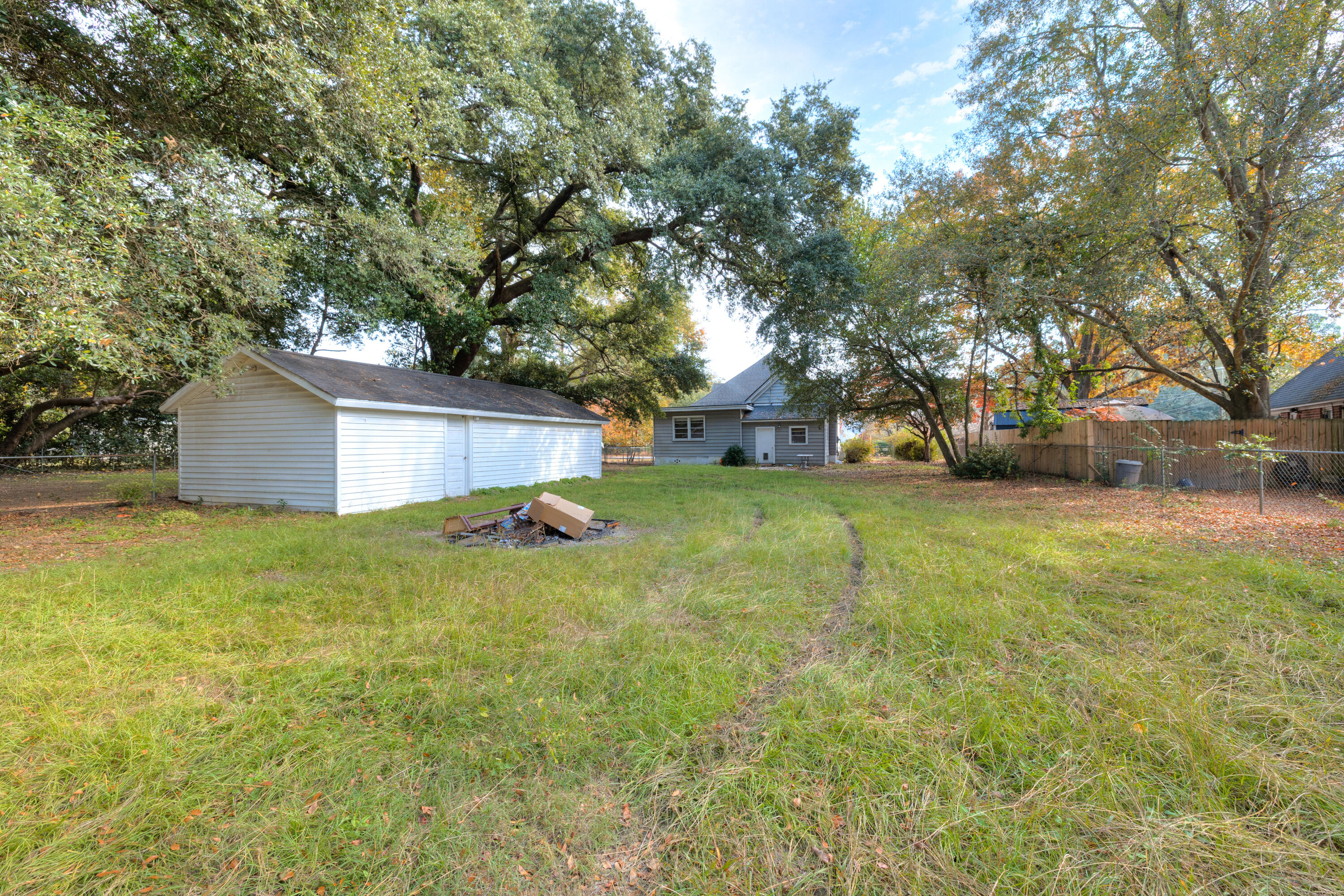 606 North Purdy Street Sumter, SC 29150 - Photo 8 of 28