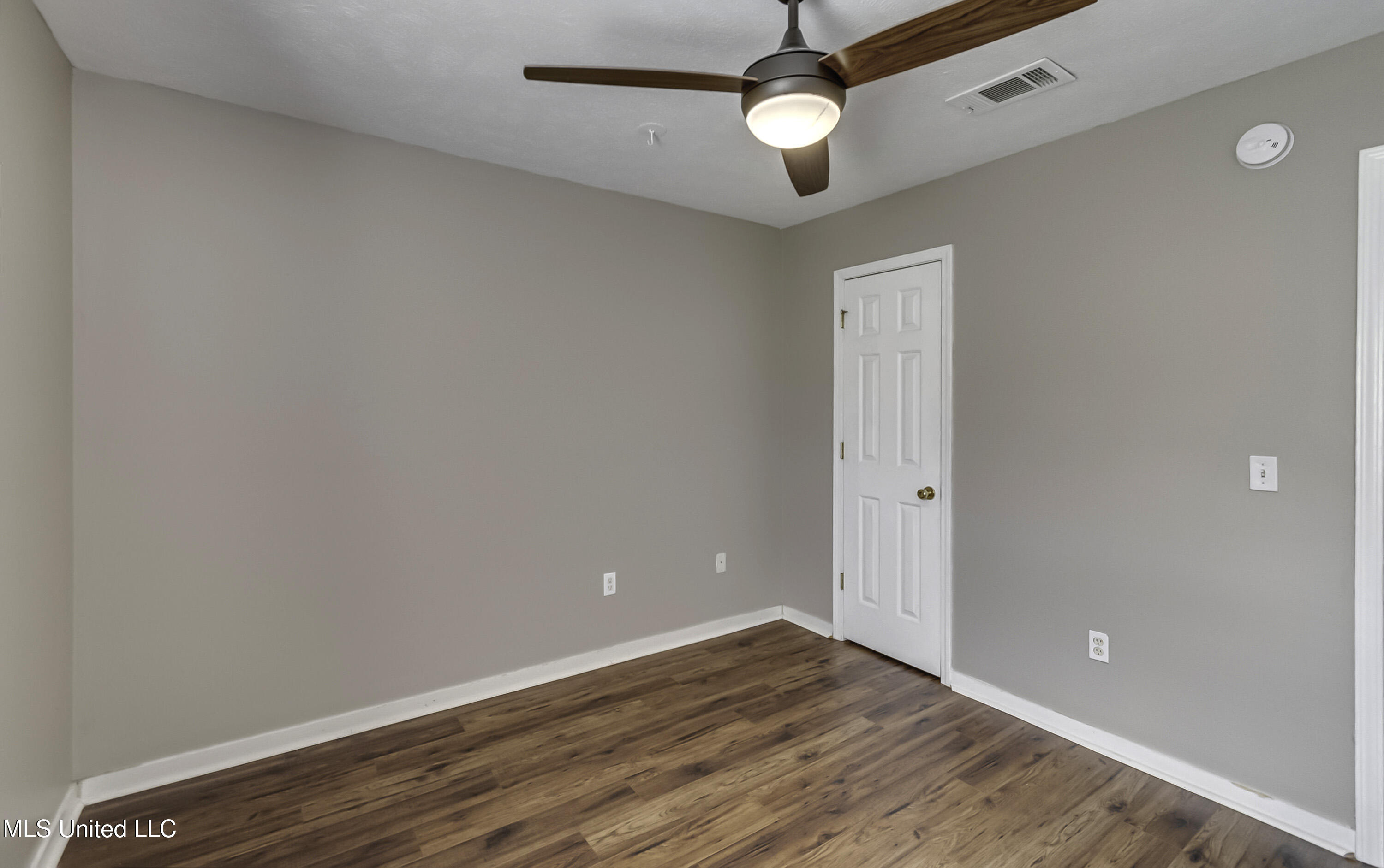 217 White Oak Place Pearl, MS 39208 - Photo 39 of 55 217 White Oak-0814