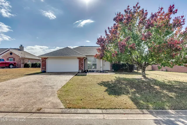 $232,000 | 217 White Oak Place, Pearl, MS 39208