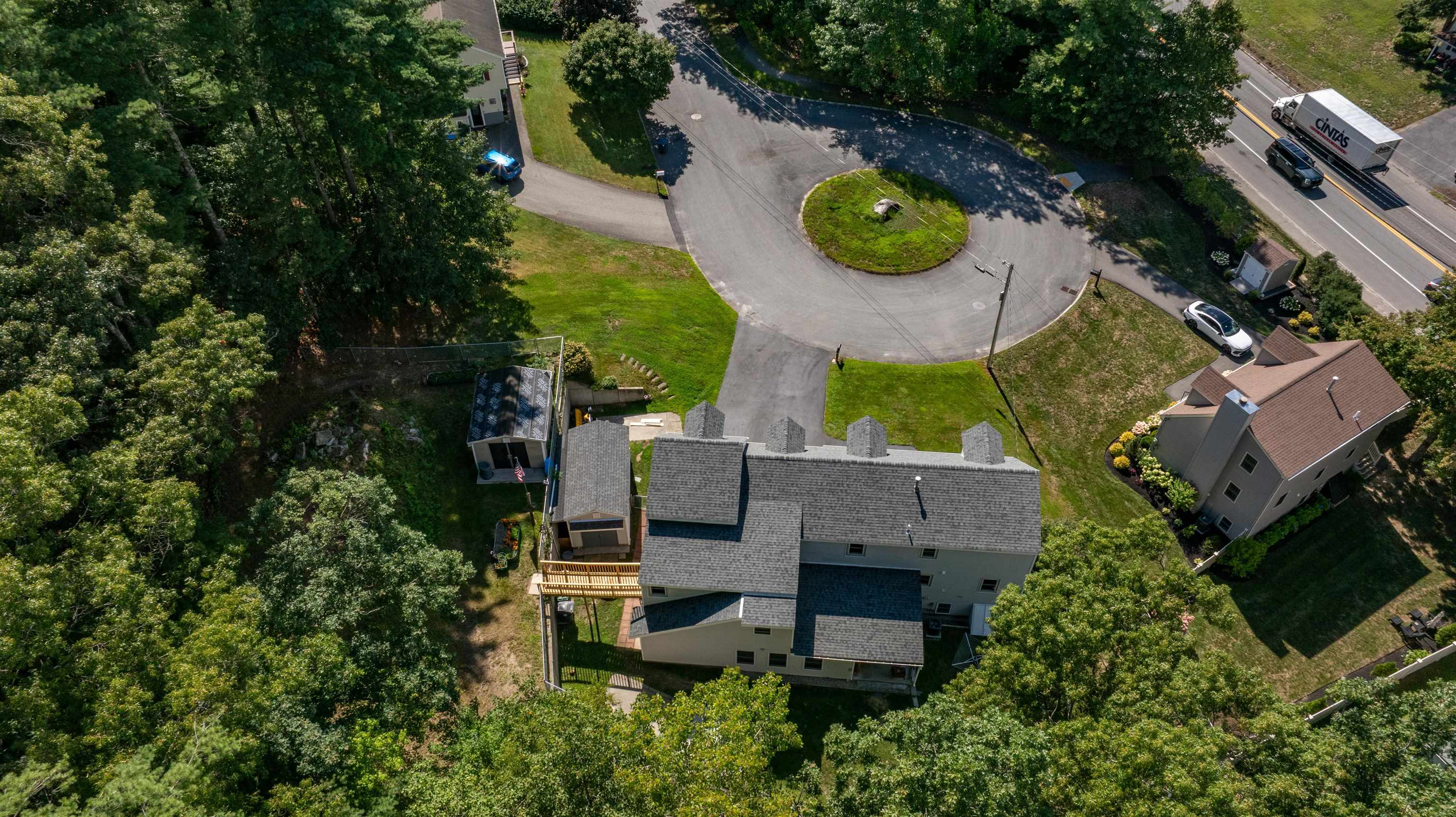 20 Cobble Hill Road Nashua, NH 03062 - Photo 4 of 49 Gallery Image 4