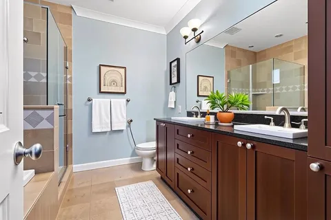 $475,000 | 5618 West Lawrence Avenue, Chicago, IL 60630