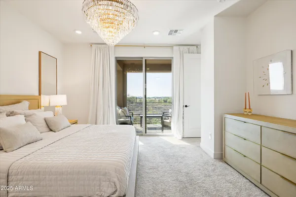 $618,888 | 2121 West Sonoran Desert Drive, Unit 8, Phoenix, AZ 85085