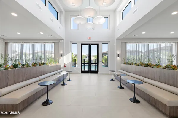 $618,888 | 2121 West Sonoran Desert Drive, Unit 8, Phoenix, AZ 85085