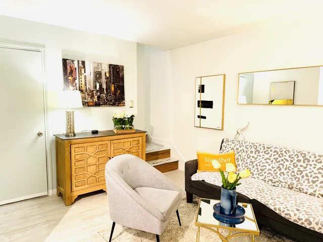 $187,500 | 1531 Marshall Street, Unit 3, Houston, TX 77006