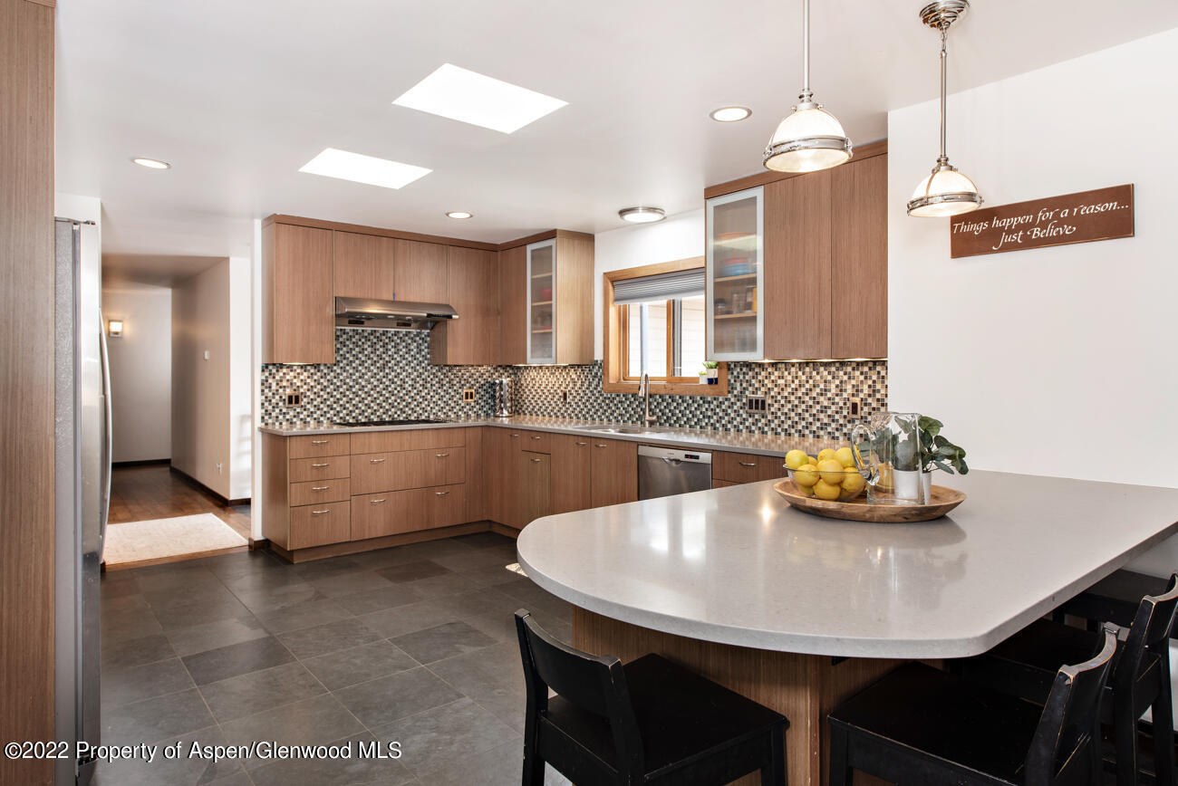 318BadgerRd_010