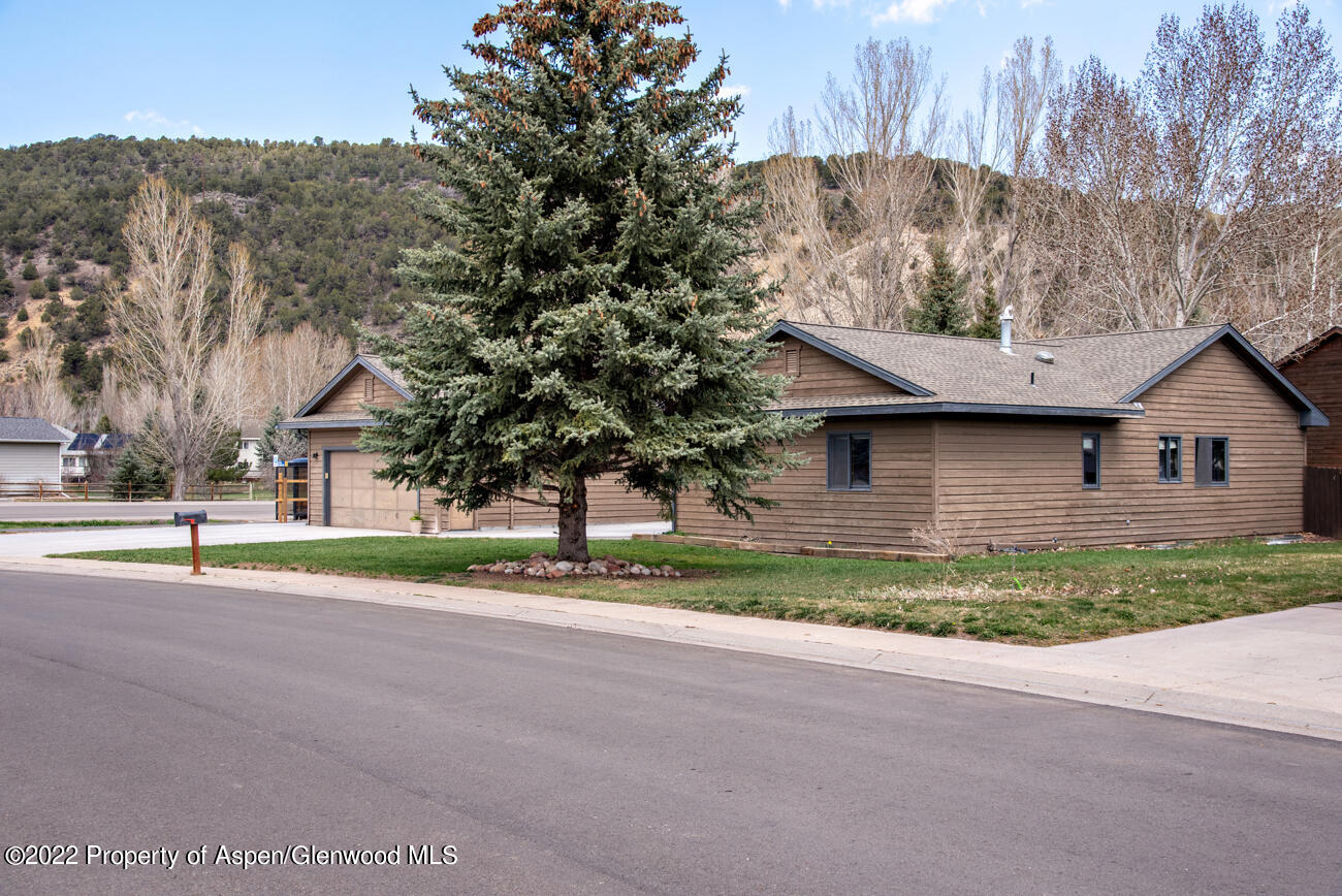 318 Badger Road Carbondale, CO 81623 - Photo 35 of 38 318BadgerRd_003