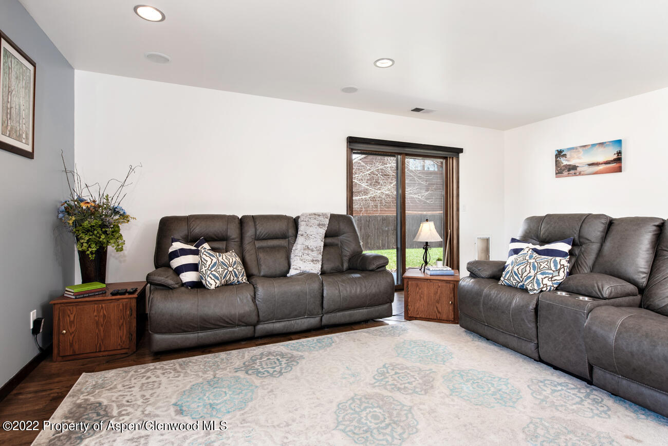 318BadgerRd_012