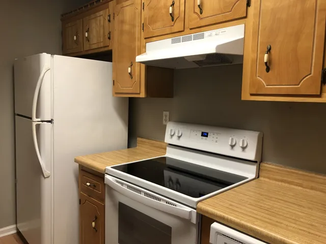 $925 | 945 L C Avenue, Hopkinsville, KY 42240