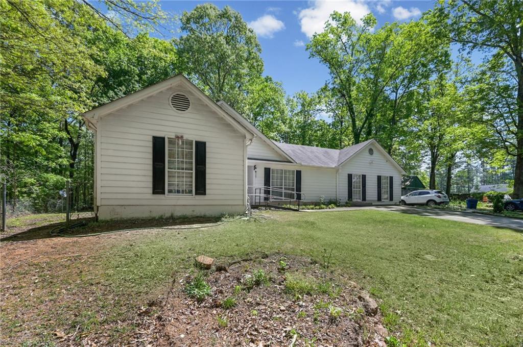 365 Cook Drive Ellenwood, GA 30294 - Photo 2 of 28