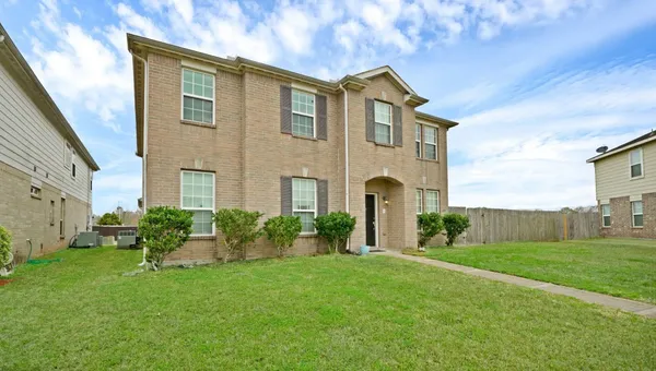 $2,950 | 692 Casual Lane, League City, TX 77573