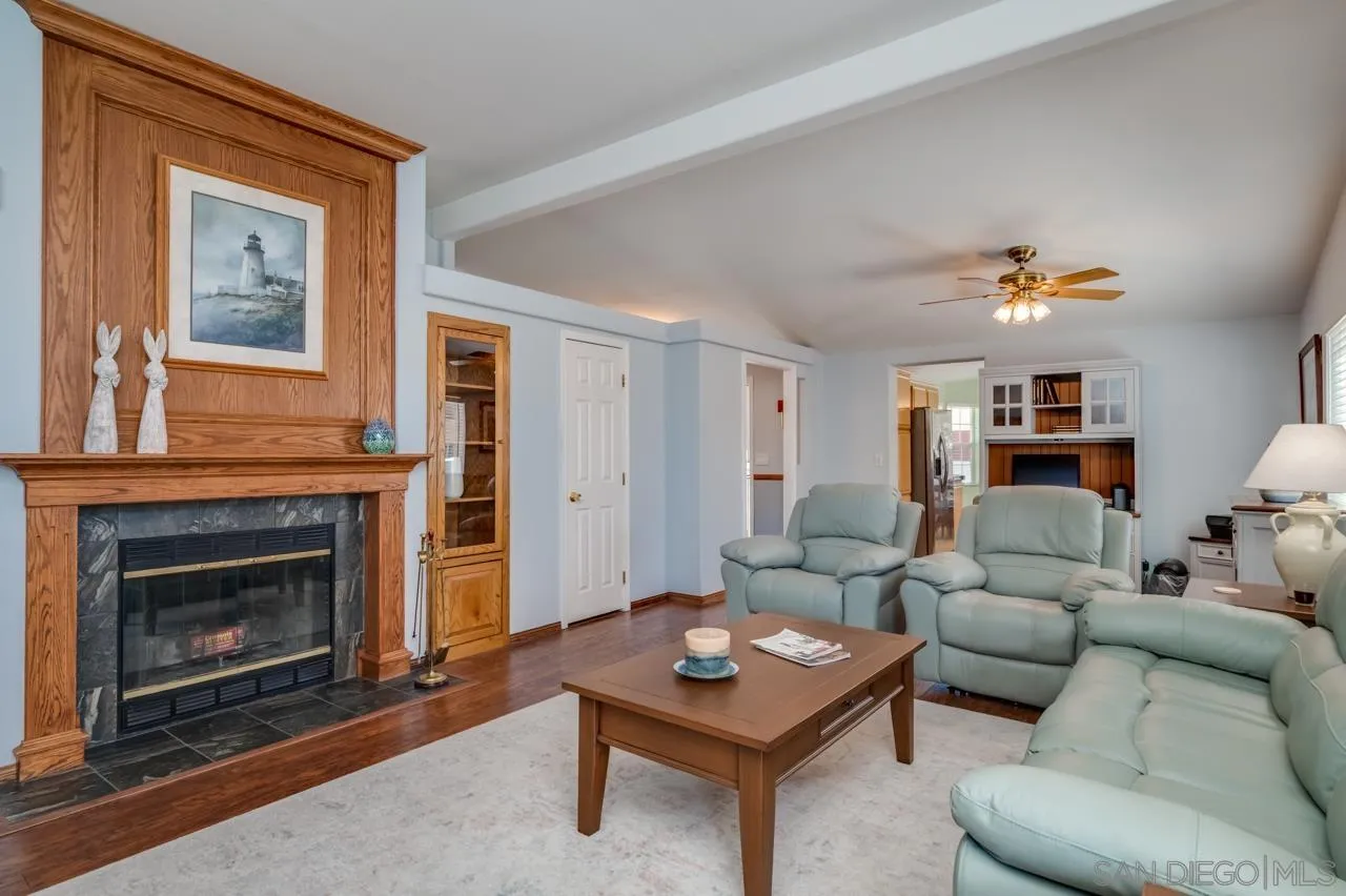 15935 Spring Oaks Road, Unit 124 El Cajon, CA 92021 - Photo 6 of 35 Gallery Image 6