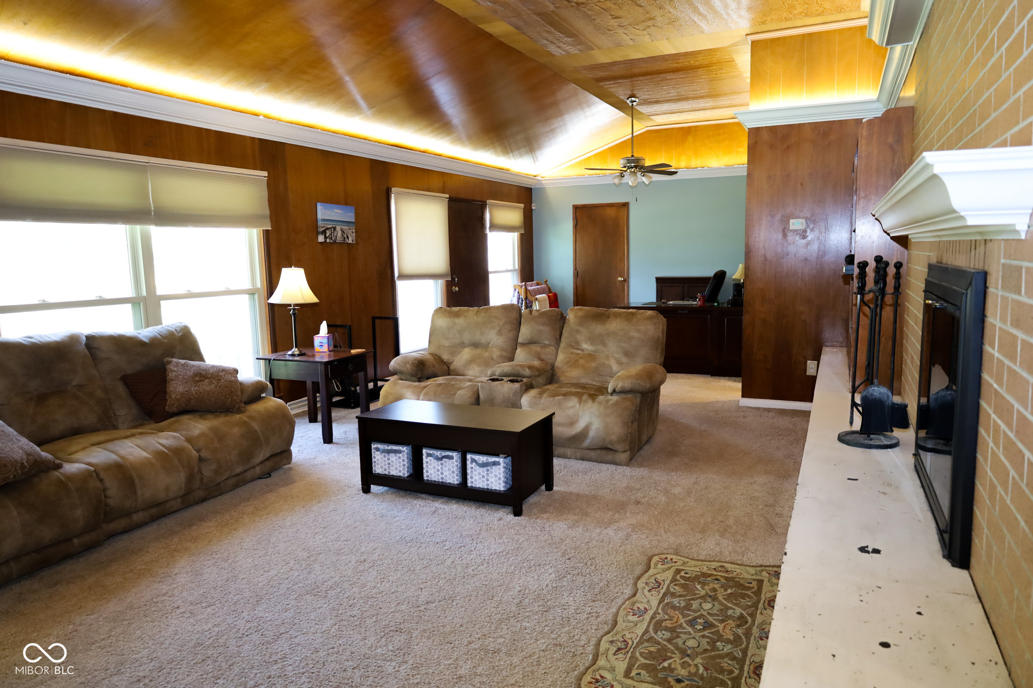 40 West Banta Road Indianapolis, IN 46217 - Photo 17 of 34 Gallery Image 17