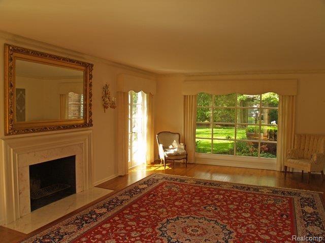 29 Warner Road Grosse Pointe, MI 48236 - Photo 7 of 23 Living Room