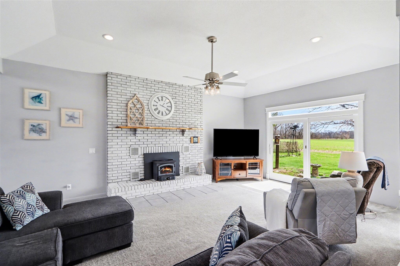 48379 Hill Drive Decatur, MI 49045 - Photo 15 of 43