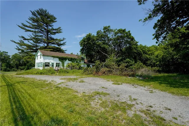 $269,900 | 218 Jefferson Road, Rochester, NY 14623